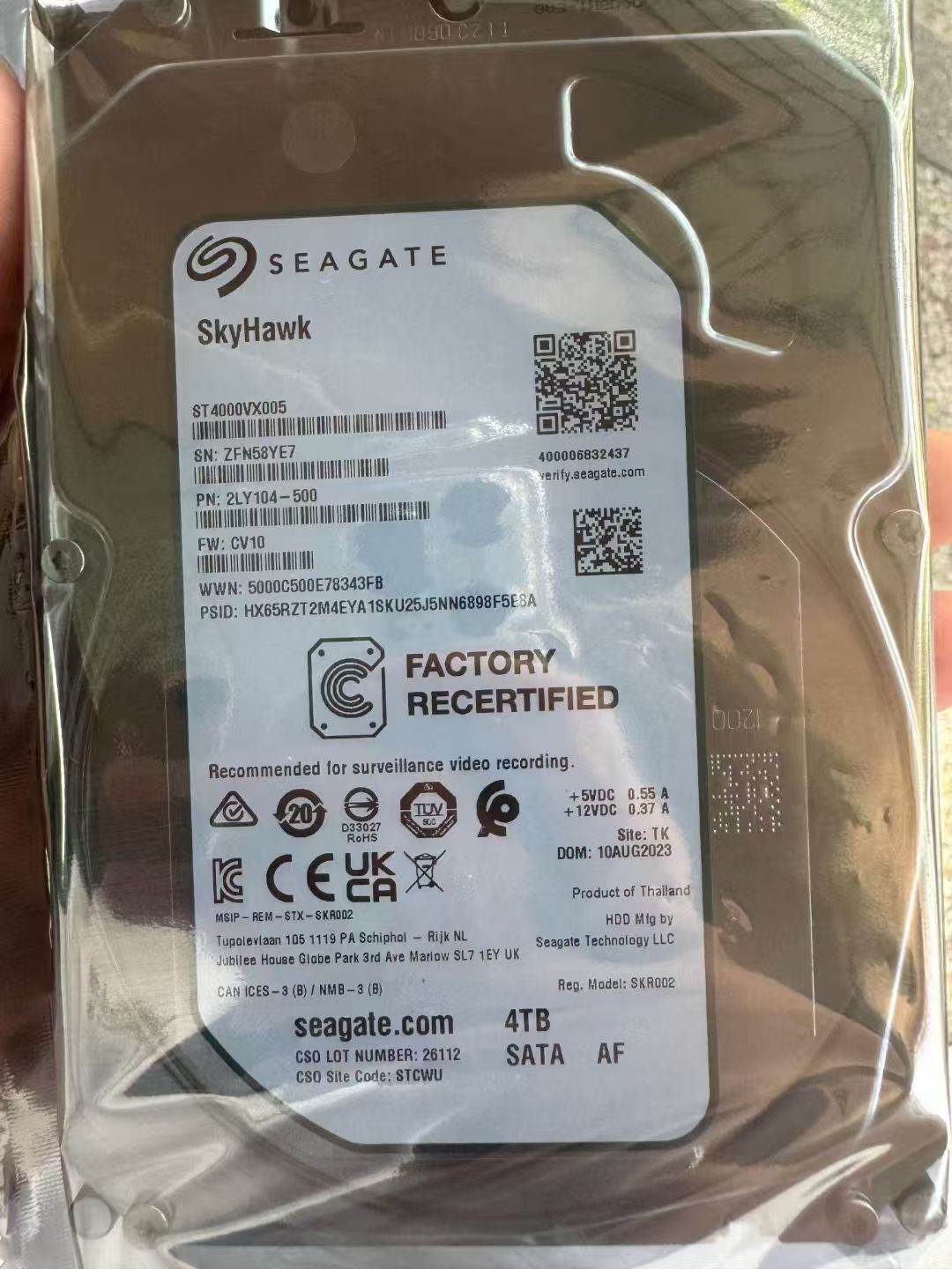 ST4000VX005 R盤(pán).jpg
